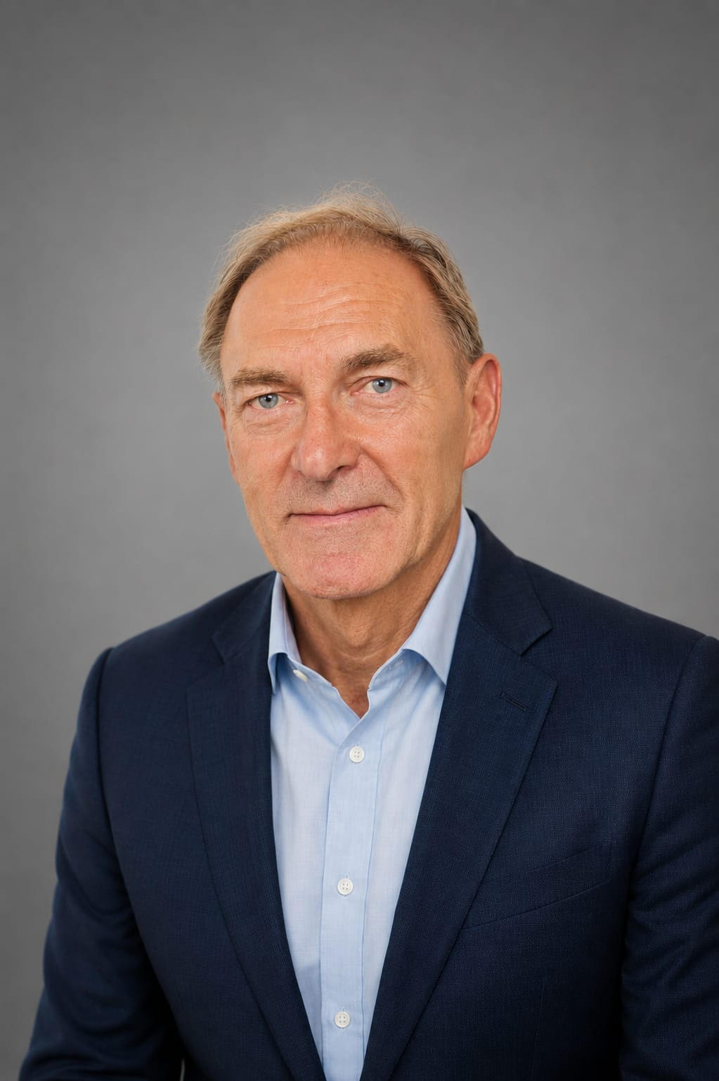 Portrait of Simon Hall